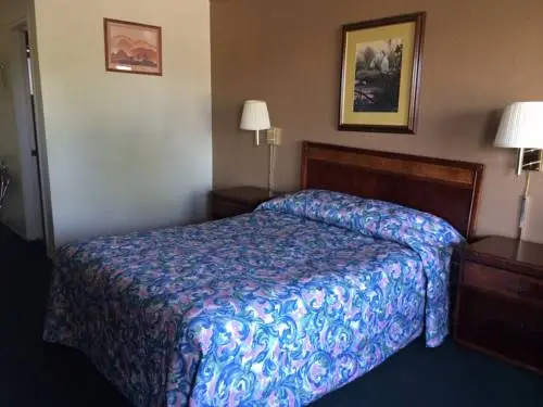 Townhouse Motel
