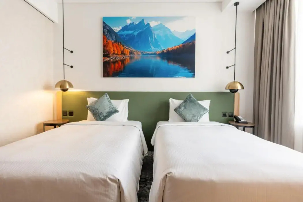 West Walk Retaj Hotel